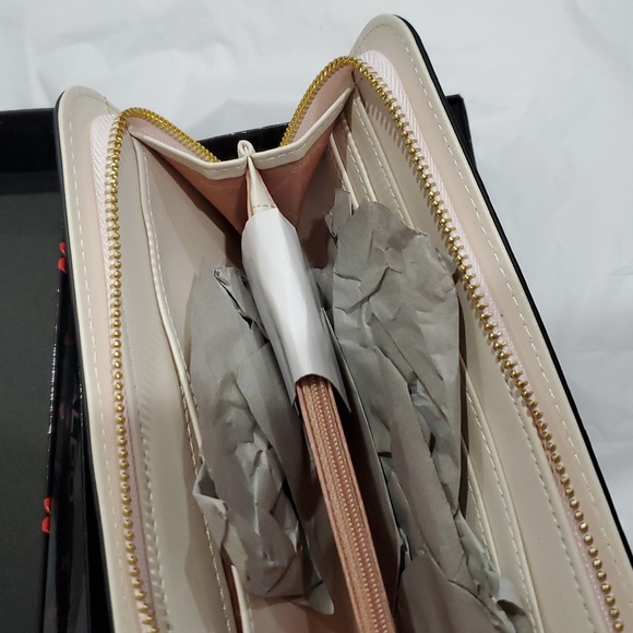 Aldo A monogram red pink heart shaped‎ cherry stem zip around wallet new in box - Picture 15 of 16